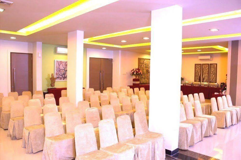 נקסר Avirahotel Panakkukang מראה חיצוני תמונה